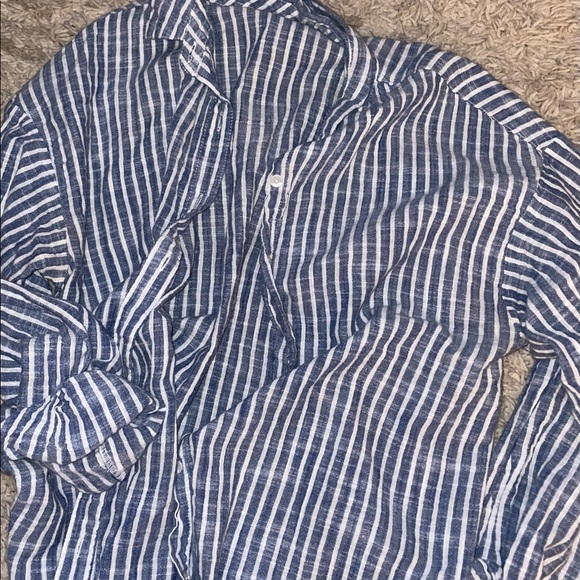 Button up shirt - Picture 1 of 2